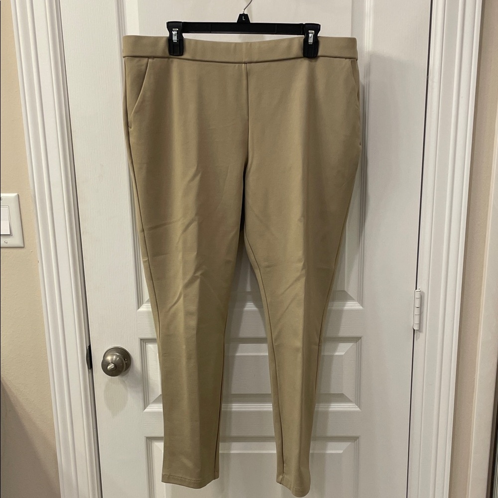 Lee Classic Beige Trousers